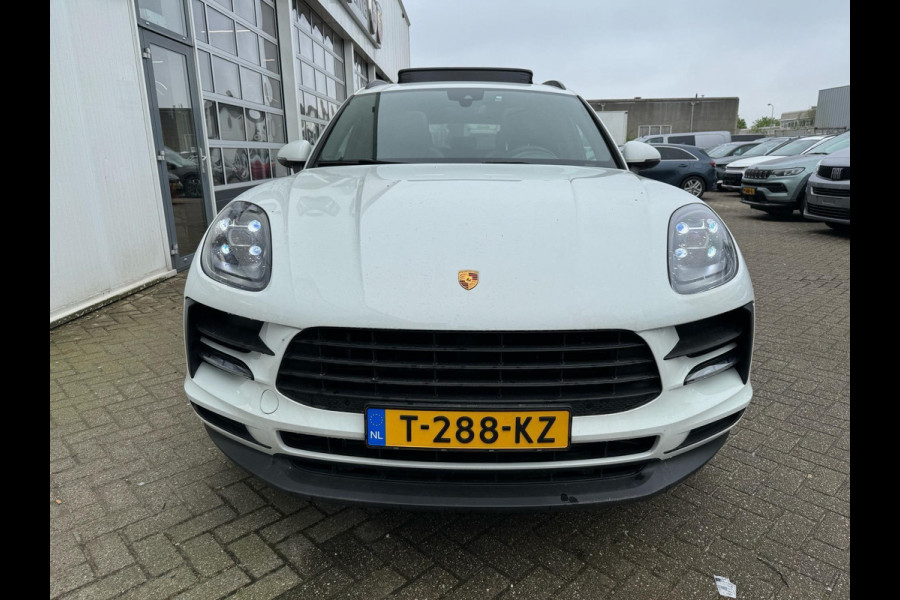 Porsche Macan 2.0 245pk Aut. | Schuif/Kanteldak | 20" | Alcantara | Adapt. demping | Memory | HD Navi | Carplay