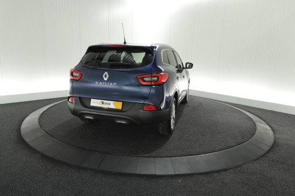 Renault Kadjar TCe 130 Intens | Navigatie | Parkeersensor voor & Achter |