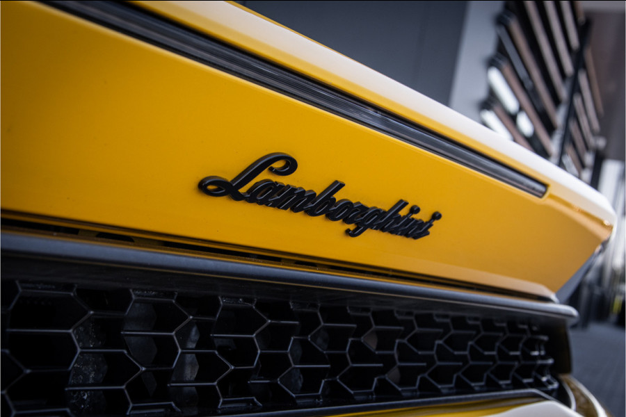Lamborghini Huracan 5.2 V10 LP610-4 Avio l Lift system l Ceramic l Dealer O.H