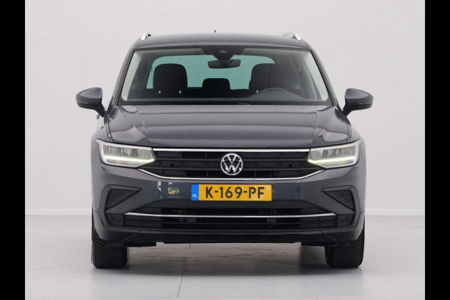 Volkswagen Tiguan 1.5 TSI 130pk Life Business Navigatie Trekhaak Stoelverwarming Acc 37