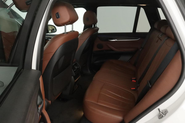 BMW X5 xDrive40e M-Sport | Panoramadak | Head-Up | Leder | Stoelverwarming | Trekhaak | DAB | 360 camera | Sportstoelen | Full LED | Navigatie