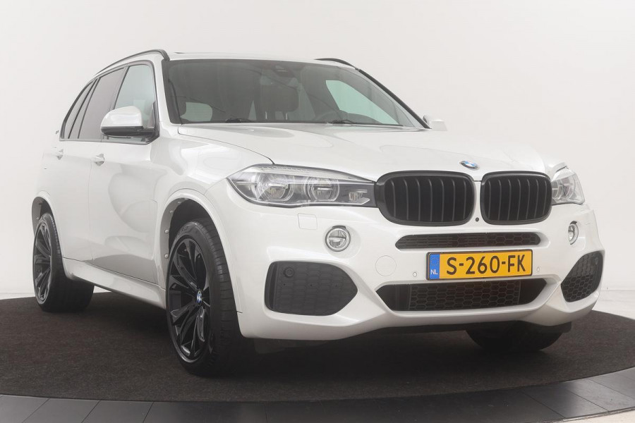 BMW X5 xDrive40e M-Sport | Panoramadak | Head-Up | Leder | Stoelverwarming | Trekhaak | DAB | 360 camera | Sportstoelen | Full LED | Navigatie