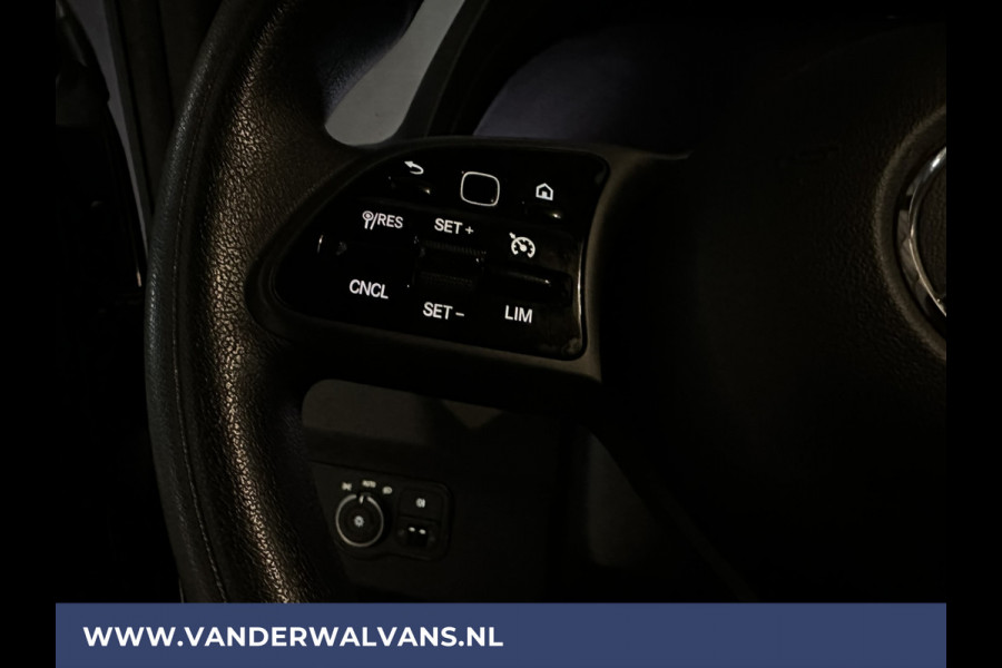 Mercedes-Benz Sprinter 317 CDI 170pk L3H2 Euro6 Airco | Camera | Apple Carplay | Cruisecontrol | Stoelverwarming Chauffeursstoel, Bijrijdersbank, Android Auto, MBUX