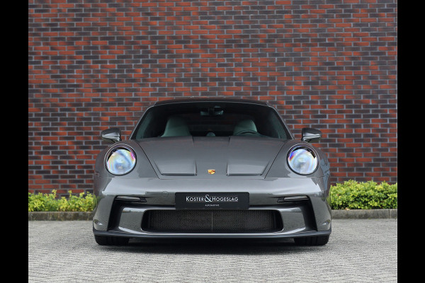 Porsche 911 4.0 GT3 Touring