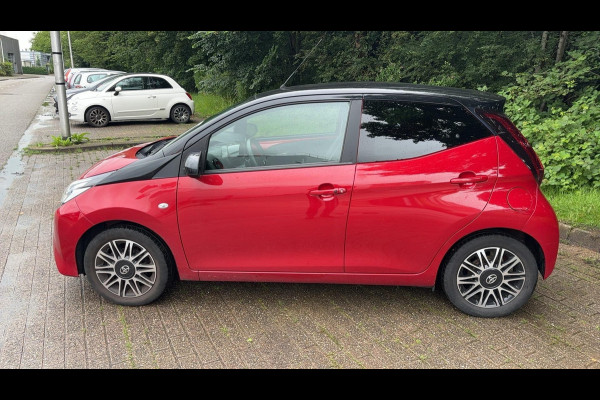 Toyota Aygo 1.0 VVT-i X-CLUSIV AUTOMAAT 1e EIG