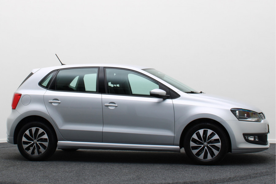 Volkswagen Polo 1.0 BlueMotion Edition Airco, Navigatie, Apple CarPlay, Cruise, Bluetooth, Trekhaak, 15''