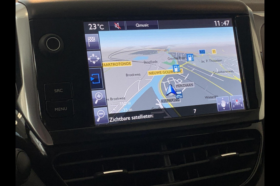 Peugeot 208 1.2 PureTech Allure | Navigatie | Parkeersensoren Achter | Panoramadak | Cruise Control |