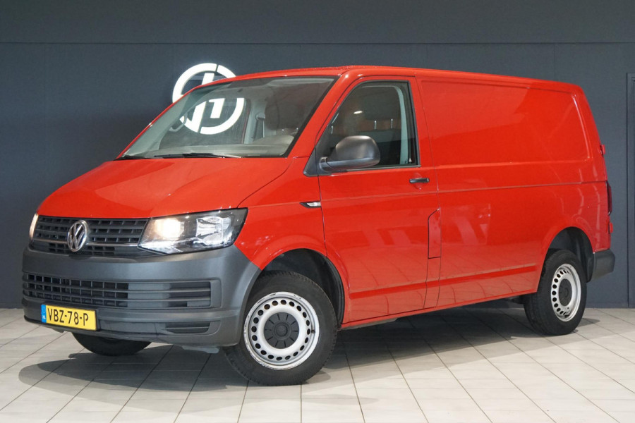 Volkswagen Transporter 2.0 TDI L1H1 Comfortline EURO 6 + TREKHAAK / BT KOPPELING / PDC /