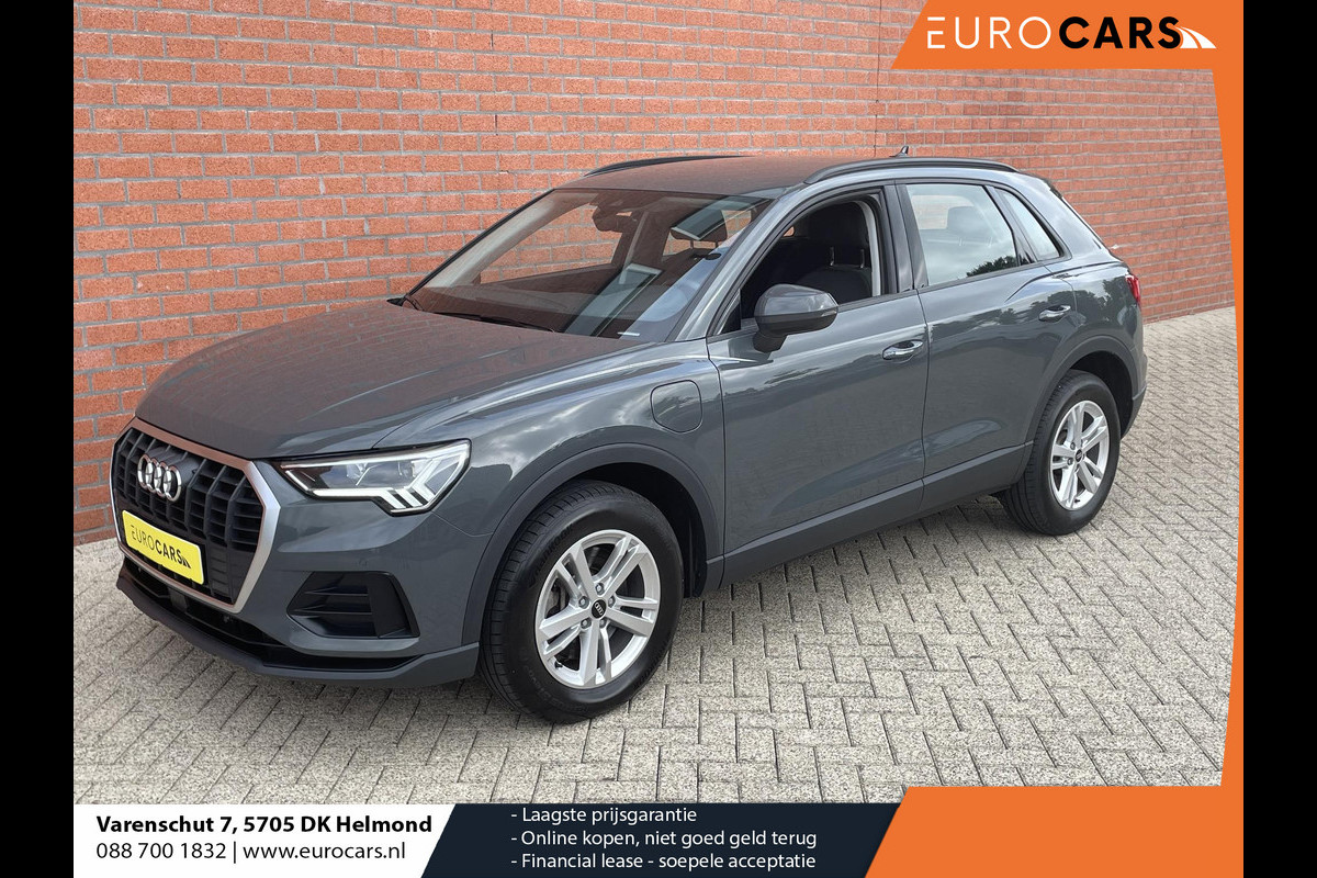 Audi Q3 45 TFSI e Attitude PHEV S-tronic Wegklapbare trekhaak Camera Dab Led Verwarmde voorstoelen Climate Control Navigatie Apple Carplay/Android Auto