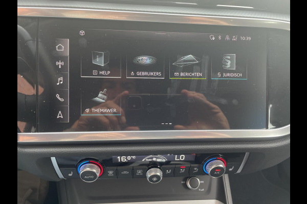 Audi Q3 45 TFSI e Attitude PHEV S-tronic Wegklapbare trekhaak Camera Dab Led Verwarmde voorstoelen Climate Control Navigatie Apple Carplay/Android Auto