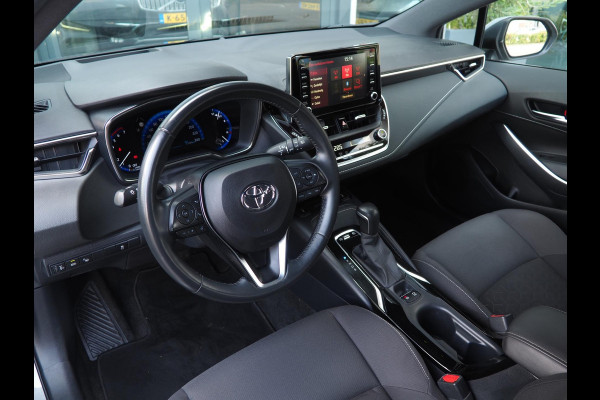 Toyota Corolla Touring Sports 1.8 Hybrid Business Intro / Adaptive / Head Up / Keyless / Stl. verwarming / DAB / Camera / Navi