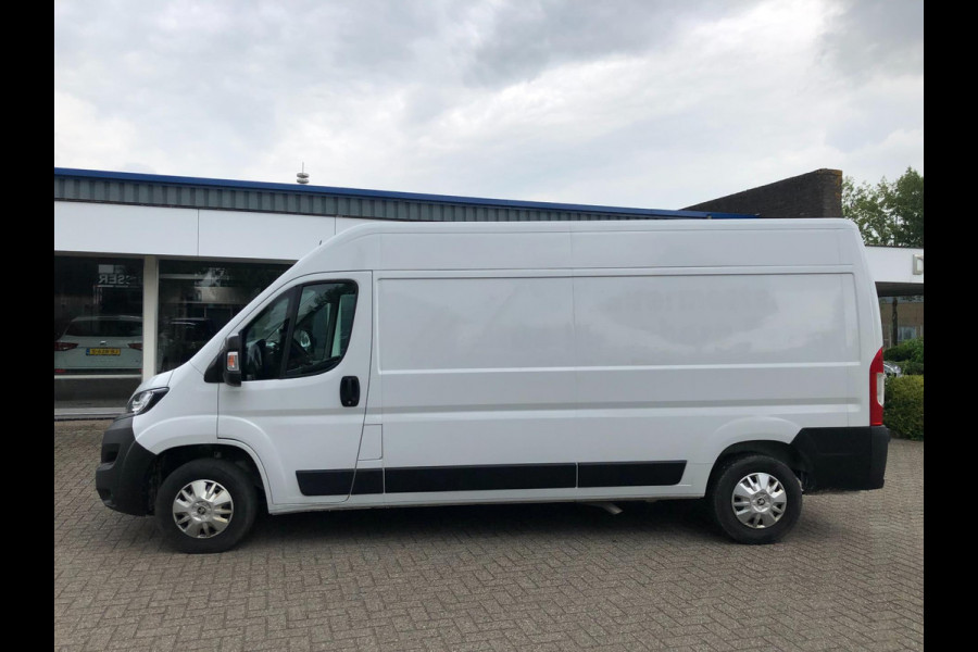 Peugeot Boxer 333 2.2 BlueHDi 140 L3H2 Asphalt | Leder, Camera, Trekhaak, Cruise, Airco, El. Ramen |