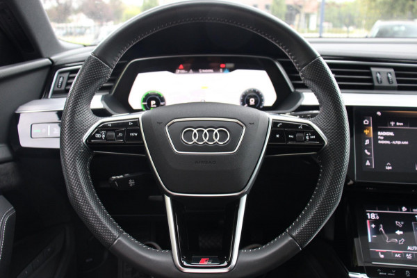 Audi e-tron 55 Quattro Advanced 1e Eig Luchtvering Virtual Pano S-Line Black Optic 20''