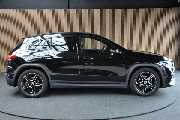 Mercedes-Benz GLA 200 AMG Line | Pano | Ambient | Camera | Cruise Control | Apple Carplay |