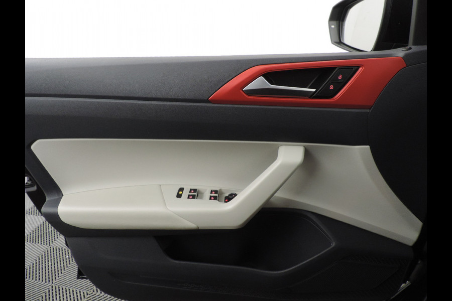 Volkswagen Polo 1.0 TSI 100pk Highline 5drs Beats dr Dre (navi,clima,LED,cruise,pdc)