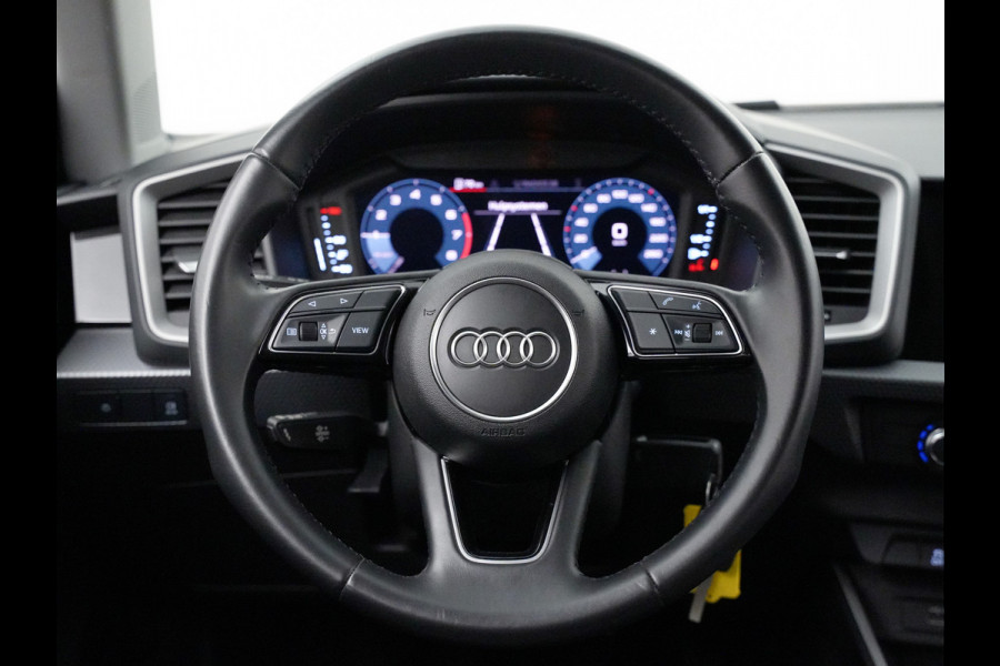 Audi A1 Sportback 30 TFSI 115pk S Line edition one (leer,navi,digital dash,matrix,carbon)