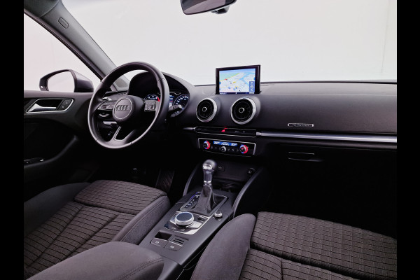 Audi A3 Sportback 30 TFSI Aut S-Edition (navi,xenon,360,LED,camera)
