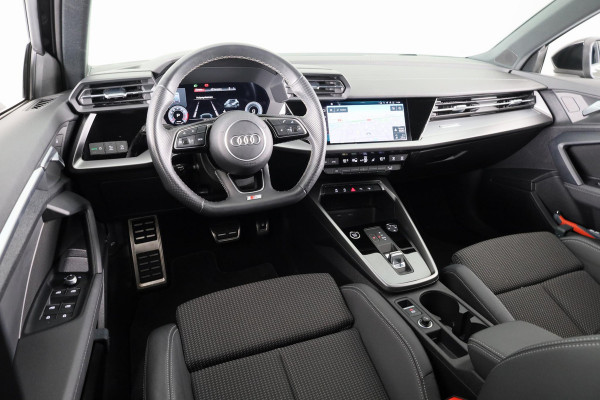 Audi A3 Sportback 30 TFSI S-line 110 pk S-tronic | Verlengde garantie | Navigatie | Parkeersensoren (Park assist ) | Cruise control | LED koplampen |