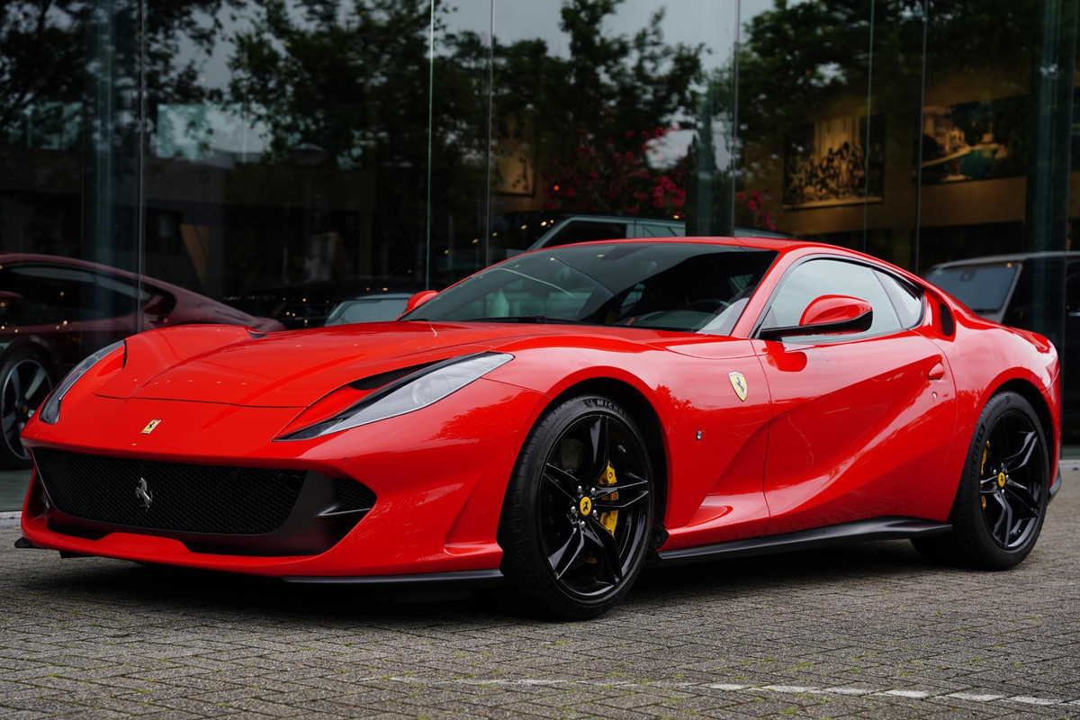 Ferrari 812 6.5 V12 Superfast HELE Nl-Auto New Service