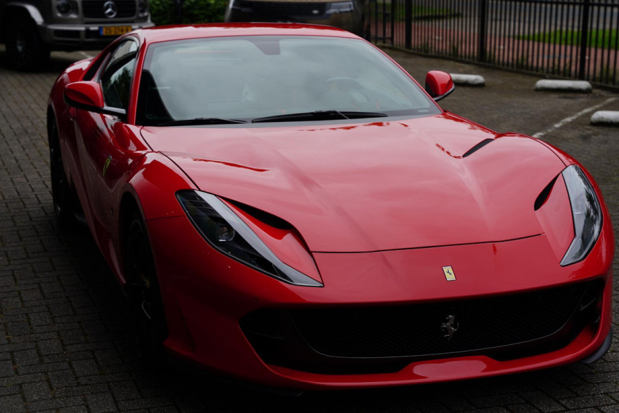 Ferrari 812 6.5 V12 Superfast HELE Nl-Auto New Service