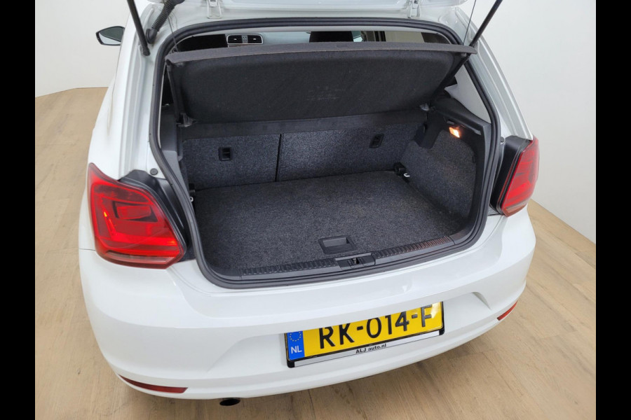 Volkswagen Polo 1.2 TSI Comfortline | Automaat(!) | Cruisecontrol | 5 drs. | Bluetooth audio | Nette auto binnen en buiten | Bovag