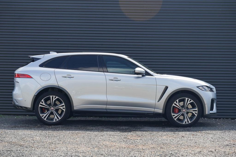 Jaguar F-Pace 5.0 V8 S/C AWD SVR / NL Auto / Pano / Meridian Surround / Trekhaak