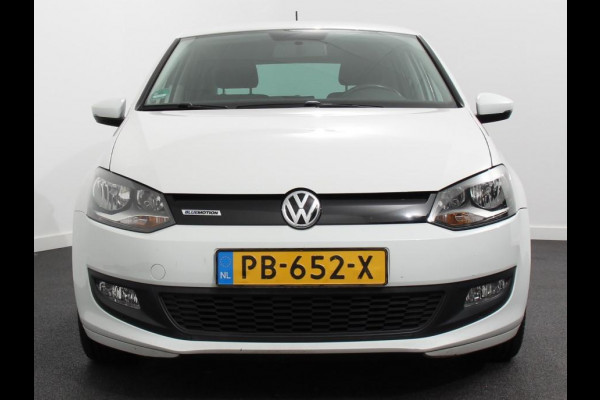 Volkswagen Polo 1.0 TSi 95pk BlueMotion Edition | Navigatie | Apple Carplay/Android Auto | Airco | Lichtmetalen velgen | Extra Getint Glas | Cruise Control