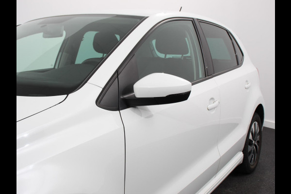 Volkswagen Polo 1.0 TSi 95pk BlueMotion Edition | Navigatie | Apple Carplay/Android Auto | Airco | Lichtmetalen velgen | Extra Getint Glas | Cruise Control