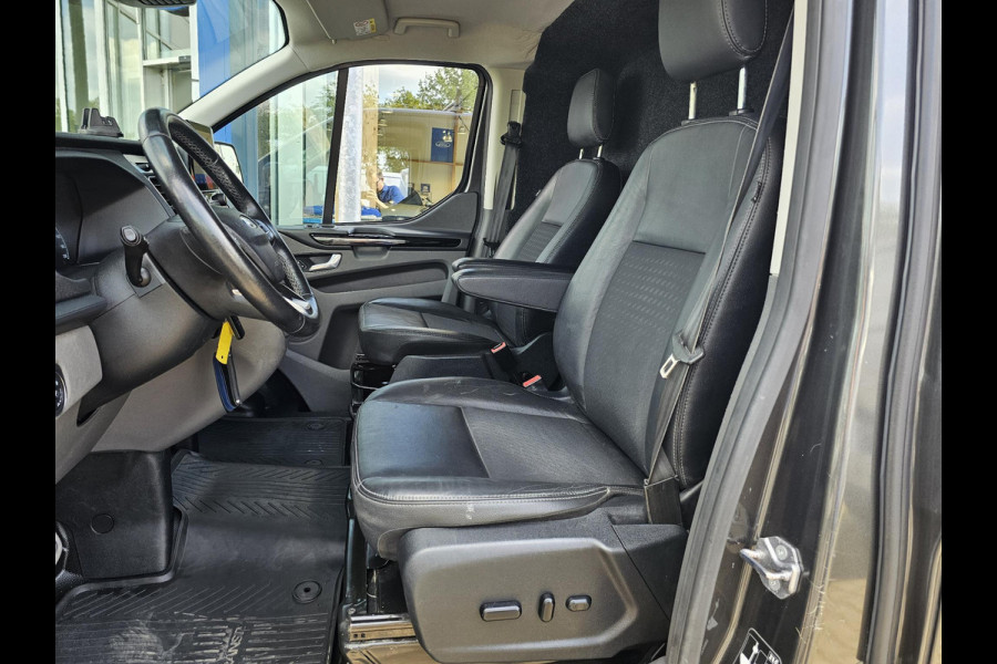 Ford Transit Custom 320 2.0 TDCI L2H1 Sport 185 pk Automaat | Cruise control | Navigatie | Lane assist | Half leder | Stoelverwarming | Airco | Trekhaak | Zéér compleet!