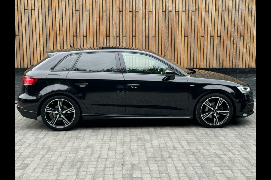 Audi A3 Sportback 35 TFSI S-line Automaat | Pano | Digitale dashboard | Stoelverwarming | Apple CarPlay | Getint glas | Zwart optiek