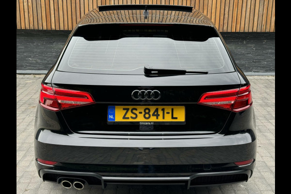 Audi A3 Sportback 35 TFSI S-line Automaat | Pano | Digitale dashboard | Stoelverwarming | Apple CarPlay | Getint glas | Zwart optiek