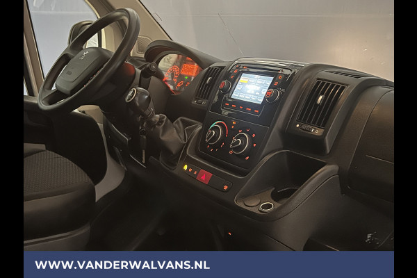 Peugeot Boxer 2.0 BlueHDI 131pk L3H2 Euro6 Airco | BPM VRIJ | 3000kg Trekhaak Cruisecontrol