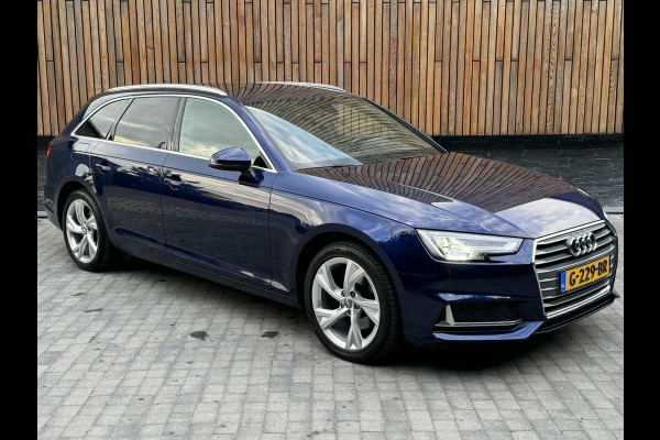 Audi A4 Avant 35 TFSI Sport Automaat | Leer | Navi | Zwarte hemel | Getint glas | Parkeersensoren achter | LED verlichting