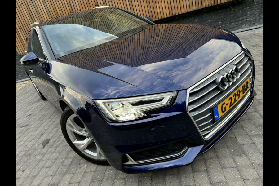 Audi A4 Avant 35 TFSI Sport Automaat | Leer | Navi | Zwarte hemel | Getint glas | Parkeersensoren achter | LED verlichting