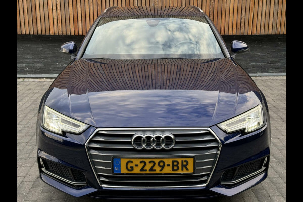 Audi A4 Avant 35 TFSI Sport Automaat | Leer | Navi | Zwarte hemel | Getint glas | Parkeersensoren achter | LED verlichting