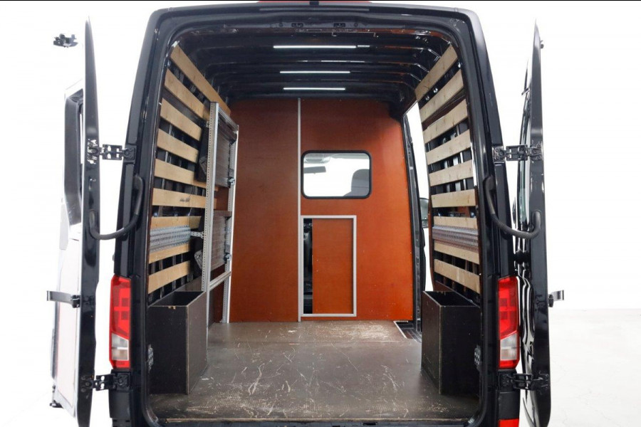 Volkswagen Crafter 35 2.0 TDI 140pk DSG-Automaat L4H3 (L3H2) Maxi Highline Navi/Camera 11-2018