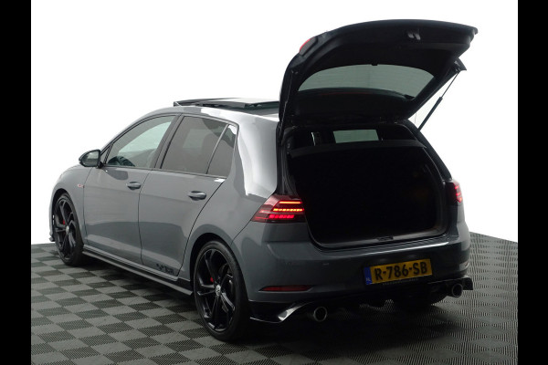 Volkswagen Golf 2.0 TSI GTI TCR 290pk DSG (panodak,matrix,dynamic select,keyless,alcantara,sfeerverlichting)