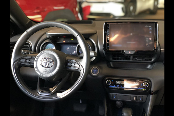 Toyota Yaris 1.5 Hybrid Style | Head up display, 17 inch, Smart Connect, Keyless, Lendensteun, Privacy glass, Stoel + Stuurverwarming