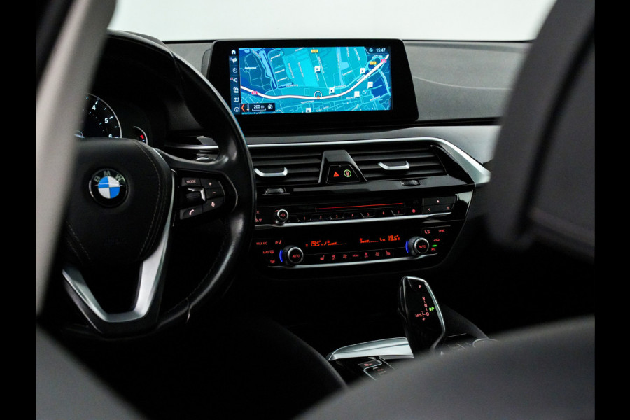 BMW 5 Serie 540i 340pk High Executive (leer,panodak,laser,harman kardon,sfeerverlichting,360)