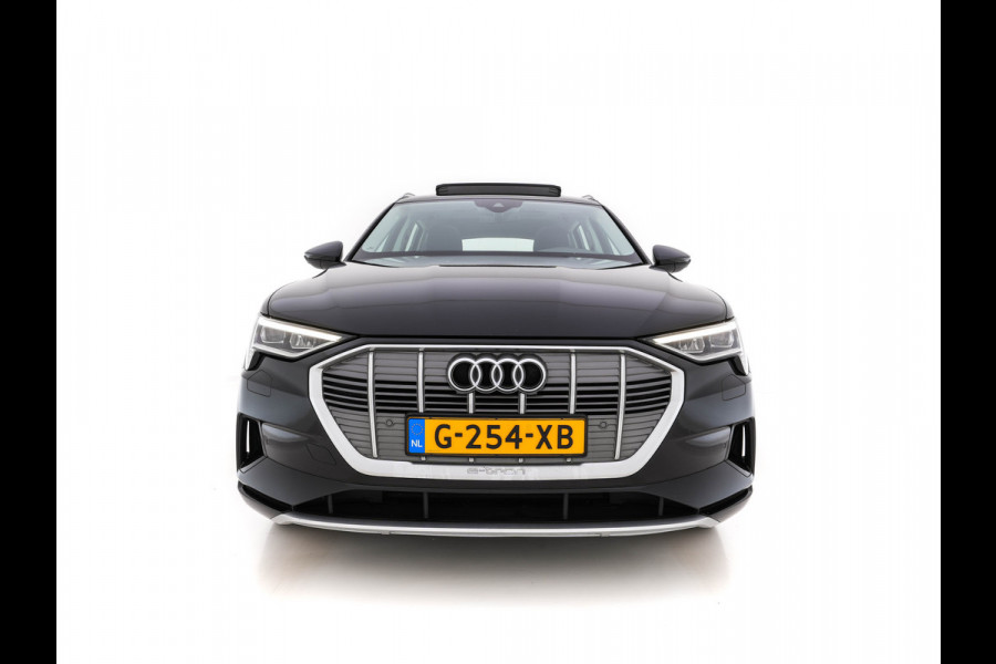 Audi e-tron 50 quattro Launch edition plus 71 kWh [3-Fase] (INCL.BTW) *PANO | ADAPTIVE-CRUISE | FULL-LED | VIRTUAL-COCKPIT | KEYLESS | MEMORY-PACK | MILANO-VOLLEDER | CAMERA | NAVI-FULLMAP | ECC | PDC | 20''ALU*