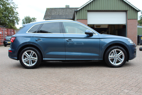 Audi Q5 2.0 TFSI quattr 3x S-Line ! Full Option ! 93 Dkm !