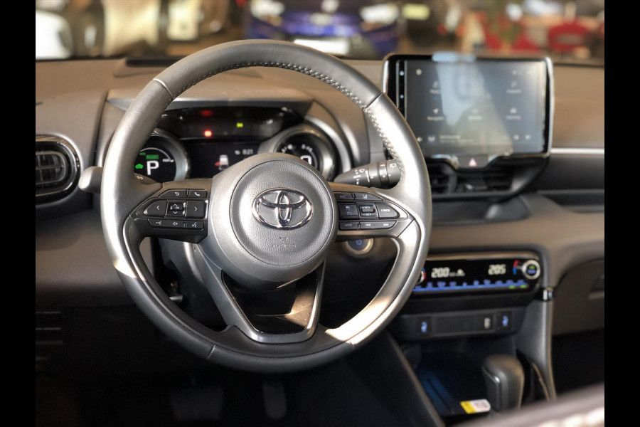 Toyota Yaris 1.5 Hybrid Style | Head up display, 17 inch, Smart Connect, Keyless, Lendensteun, Privacy glass, Stoel + Stuurverwarming