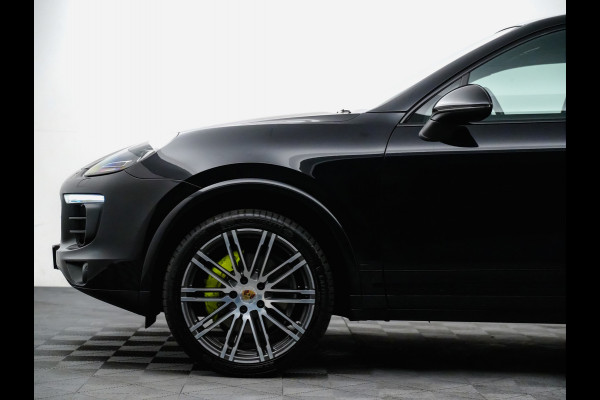 Porsche Cayenne 3.0 S E-Hybrid 416pk Platinum Edition Sport Chrono (panodak,matrix,360,bose,luchtvering)