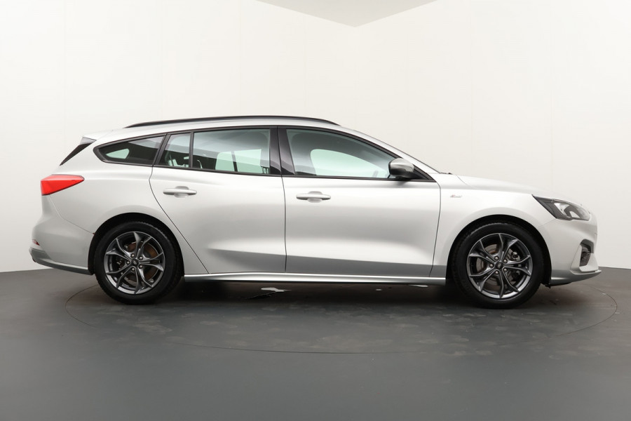 Ford FOCUS Wagon BWJ 2021 | 1.0 EcoBoost 124 PK ST Line Business | Clima | Full LED | Navi | Camera a | Stoelverw. | Voorruitverw | Carplay | ST Bumpers |