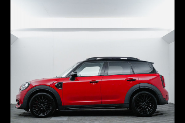 MINI Countryman 2.0 Cooper S John Cooper Works Aut8 235pk (panodak,leer,navi,xenon,keyless)