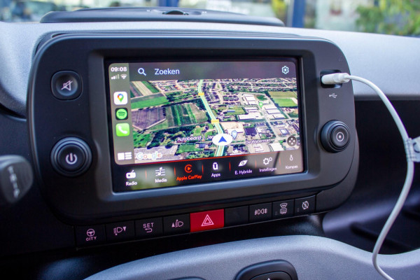 Fiat Panda 1.0 Hybrid Garmin Cross | Prijs rijklaar incl. 12 mnd garantie | Clima Stoelverwarming Navi via carplay