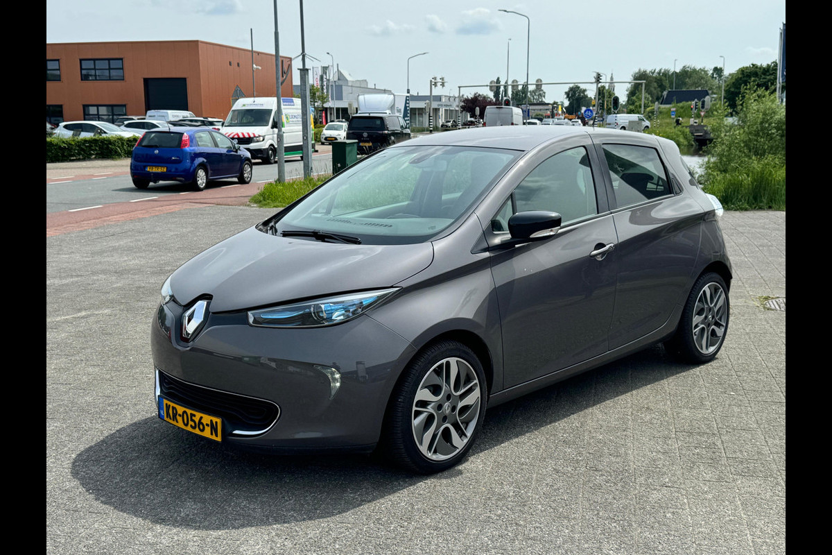 Renault ZOE R240 Intens 22 kWh (ex Accu) !LEES TEKST! LEDER | NAVI | NL-AUTO