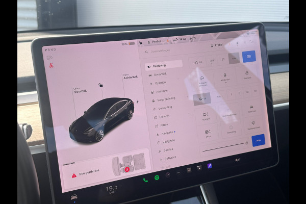 Tesla Model 3 Long Range AWD 75 kWh Dual Motor Autopilot