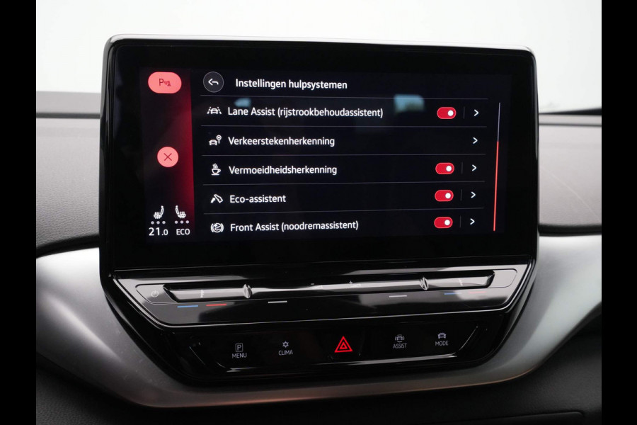 Volkswagen ID.4 First 77 kWh Navigatie Leder Trekhaak Camera 172