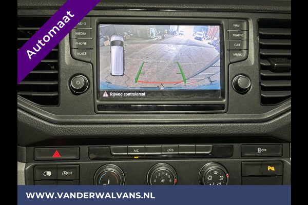 Volkswagen Crafter 2.0 TDI 177pk Automaat 3000kg Trekhaak L3H3 L2H2 Euro6 Airco | Imperiaal | Navigatie Camera, Apple Carplay, Android Auto, Cruisecontrol, Parkeersensoren, Bijrijdersbank